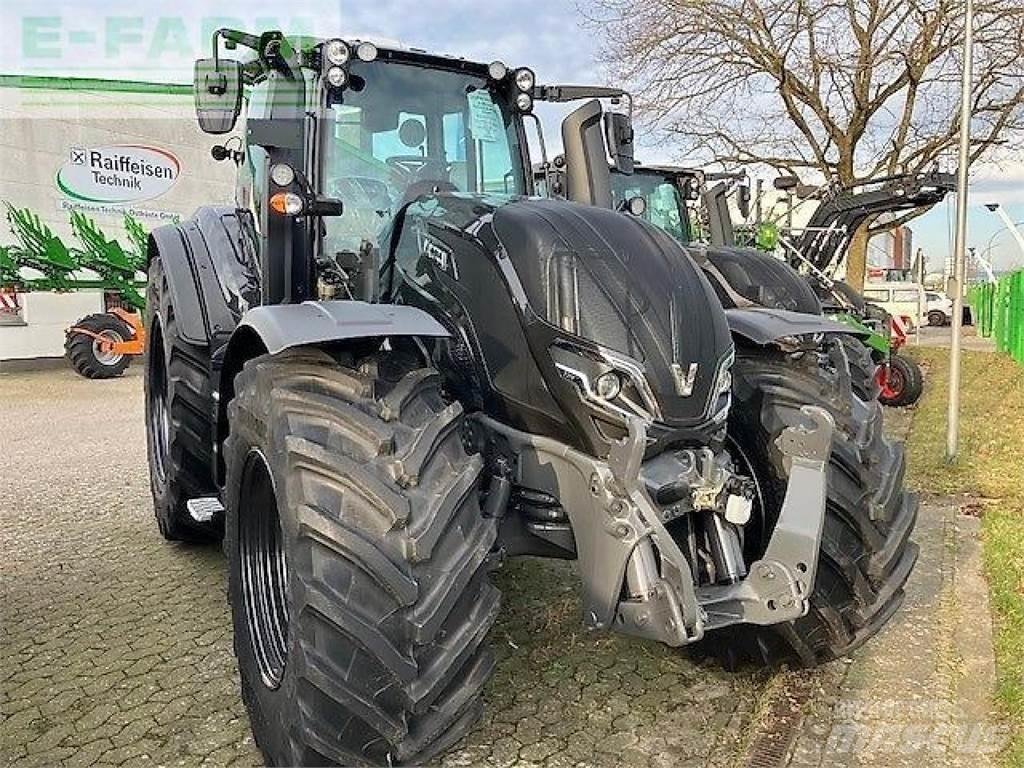 Valtra t 215a Traktoren