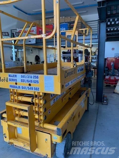 Haulotte Compact 12 Scheren-Arbeitsbühnen