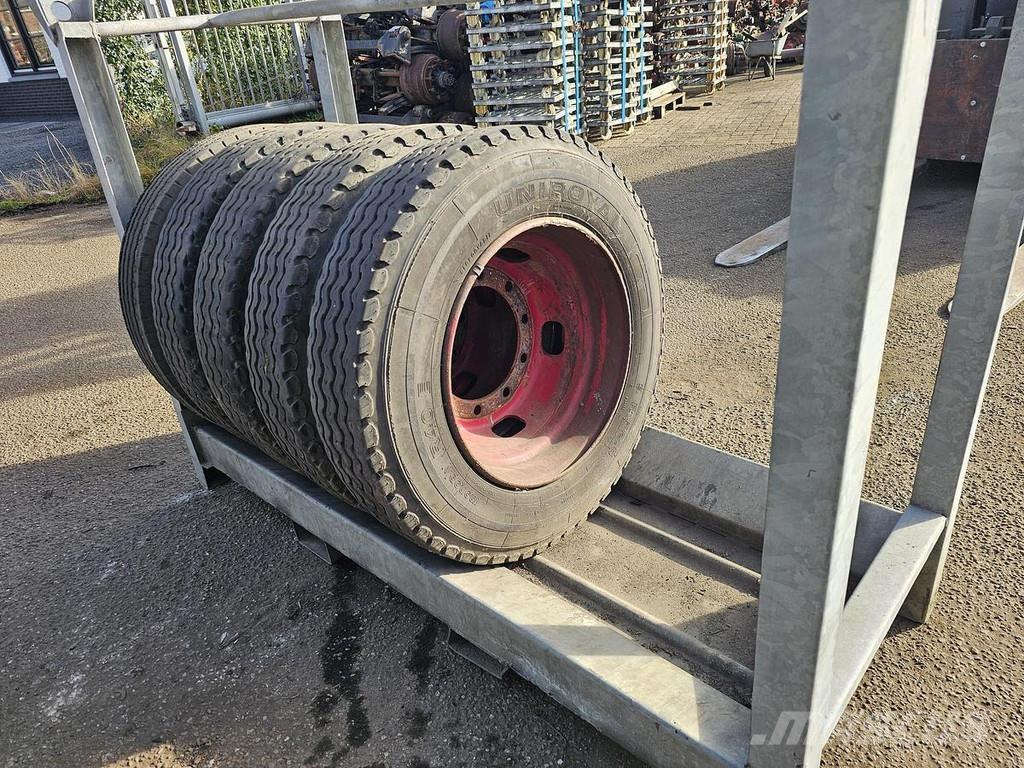 Uniroyal ENERGY Curtainsideranhänger