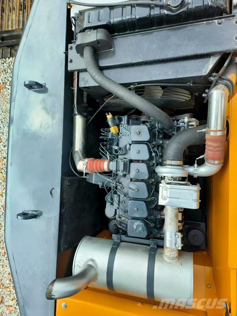 Hyundai HX220HD Raupenbagger