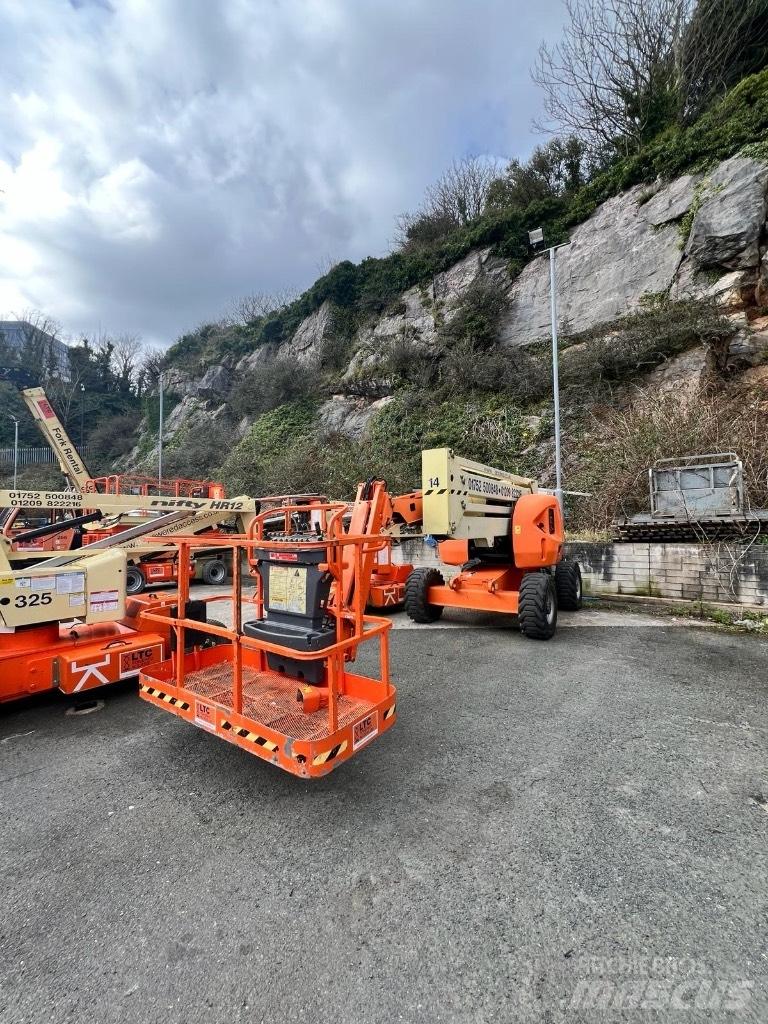 JLG AJ450 Gelenkteleskoparbeitsbühnen