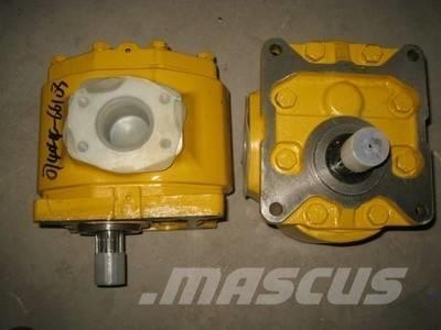 Komatsu D85A-18 pump Hydraulik