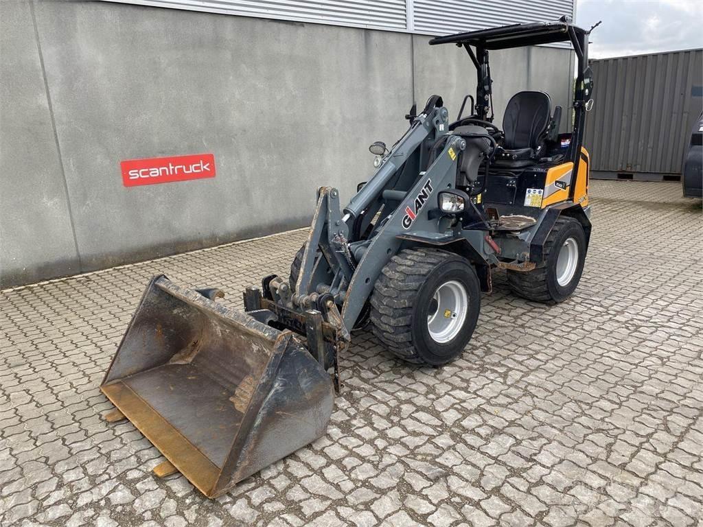 GiANT G2500HD Multifunktionslader