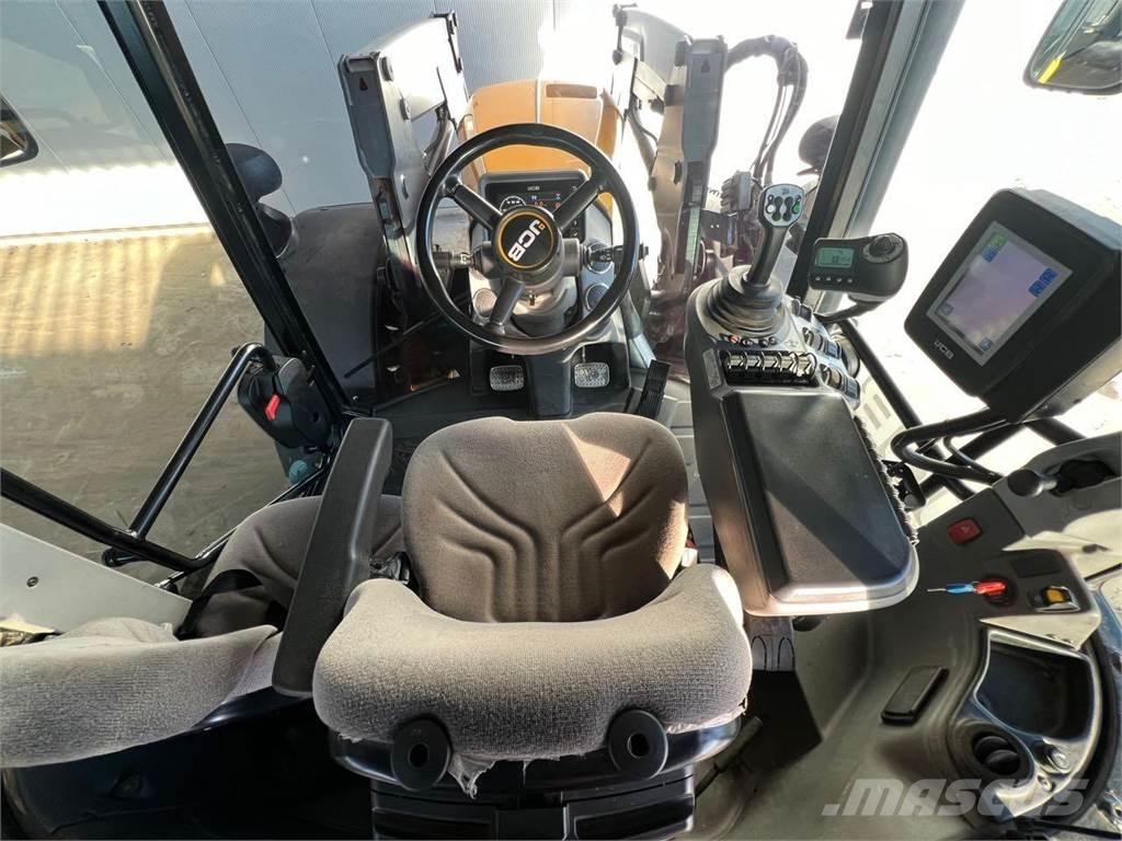 JCB Fastrac 4160 Traktoren