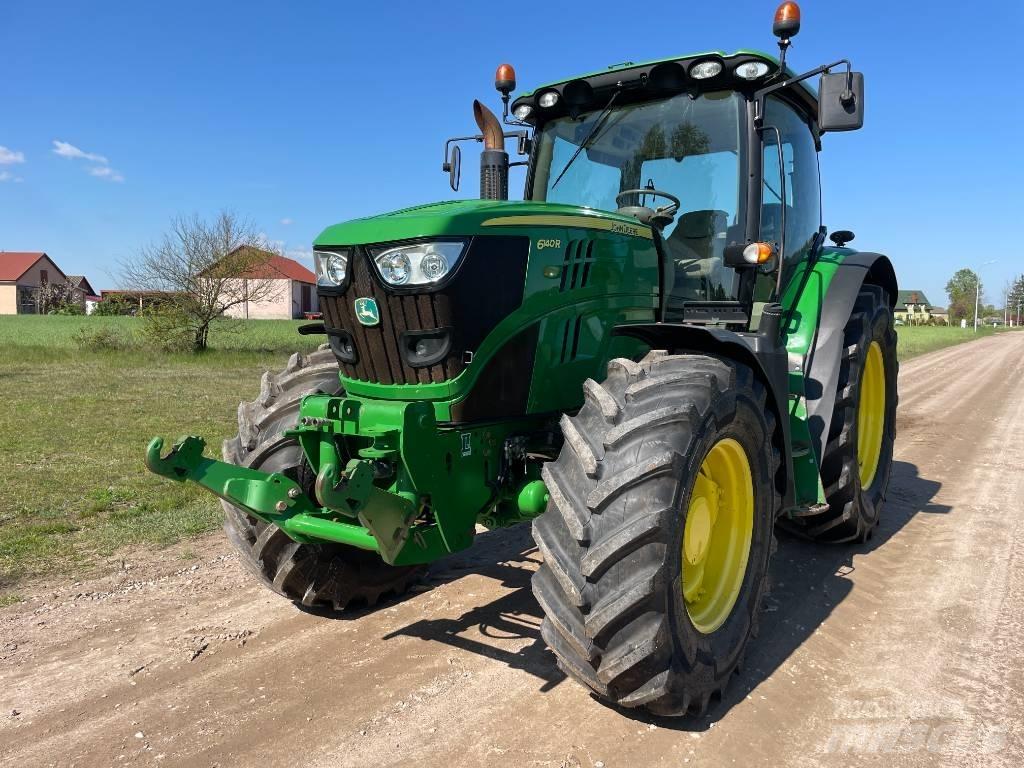 John Deere 6140 R Traktoren