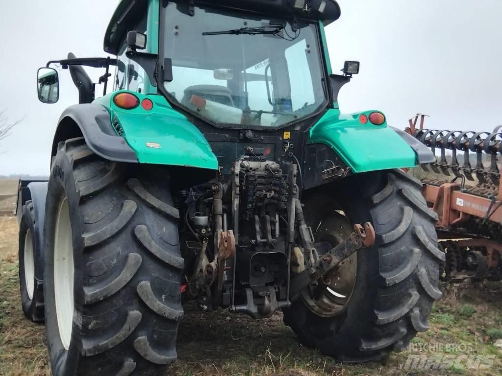 Valtra N 142 D Traktoren