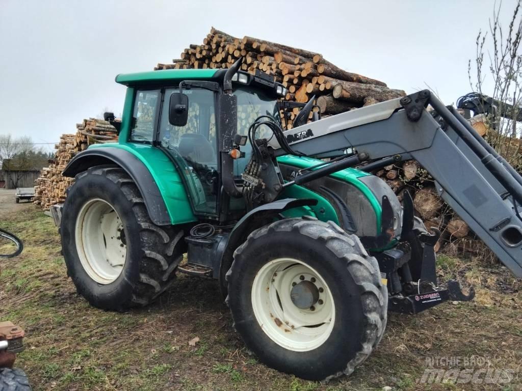 Valtra N 142 D Traktoren