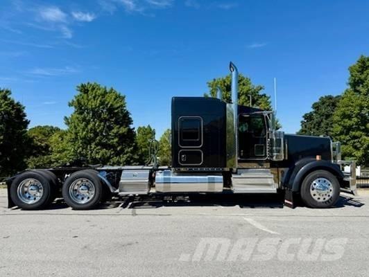 Kenworth W 900 Sattelzugmaschinen