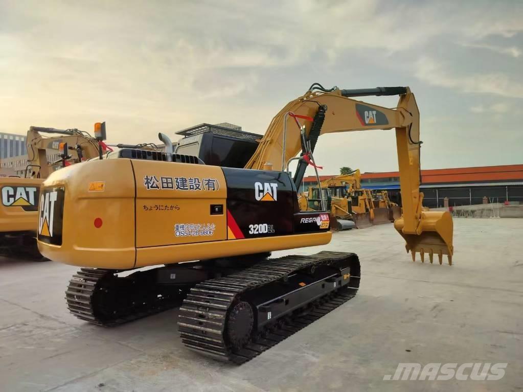 CAT 320 D2L Raupenbagger