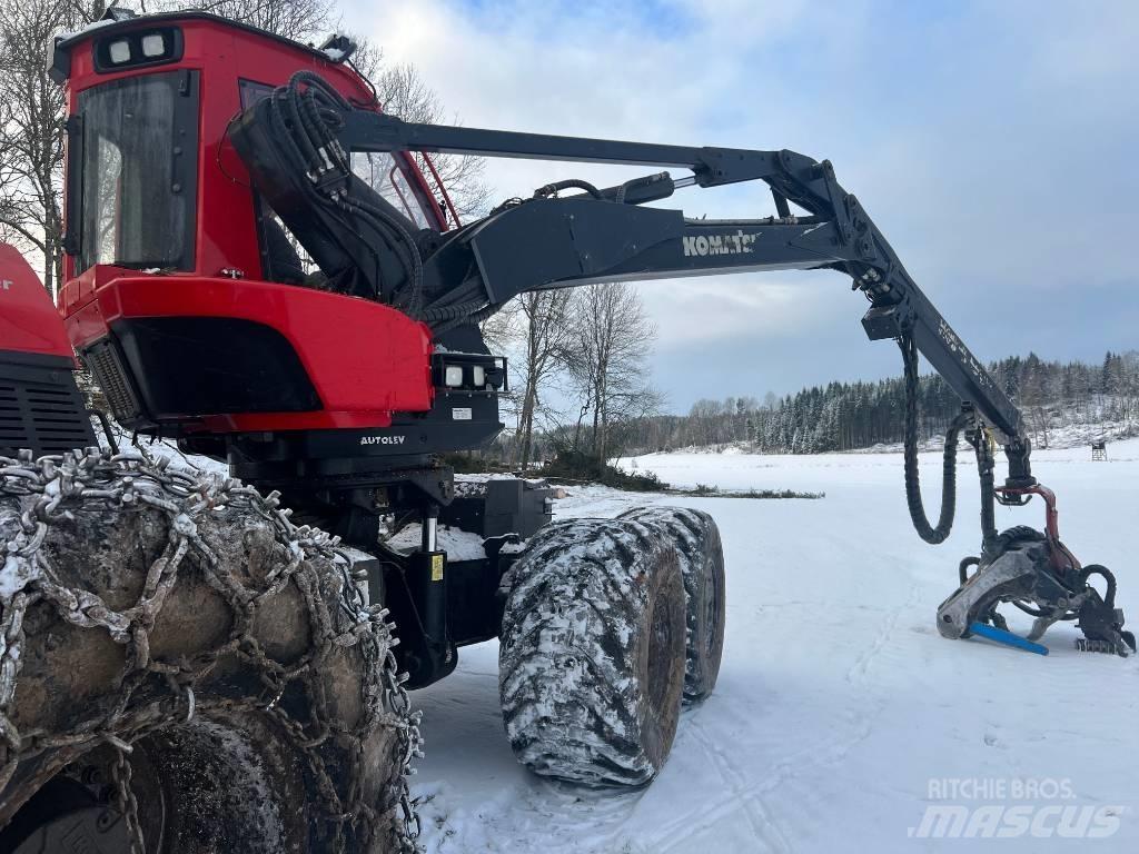 Komatsu 951 Harvester