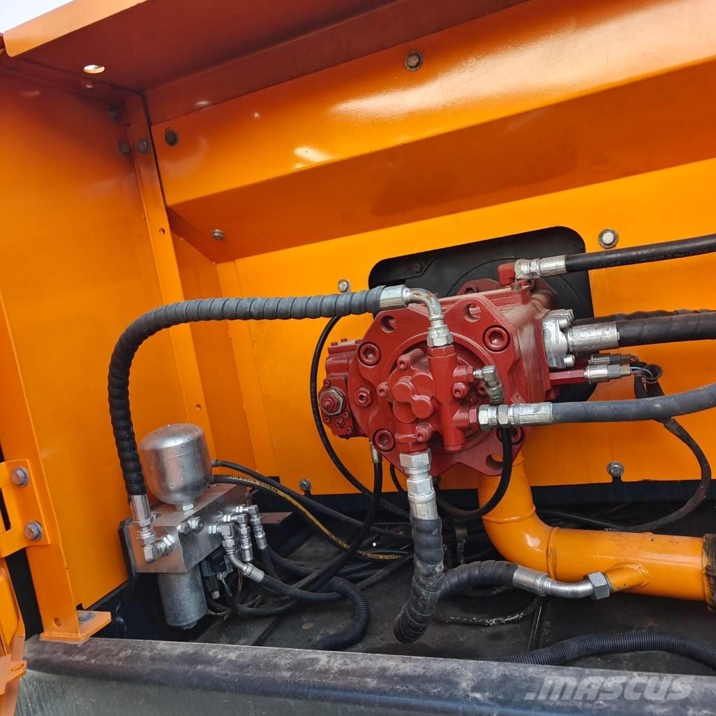 Hyundai 305LC-9T Raupenbagger