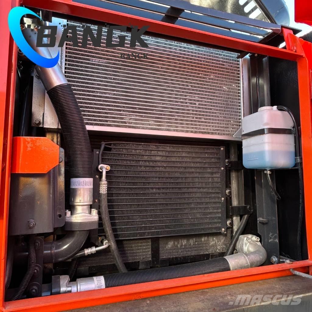 Doosan DX225LCA Raupenbagger