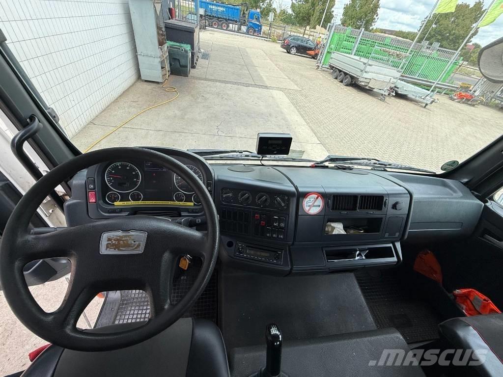 Palfinger P 300 KS LKW-Arbeitsbühnen