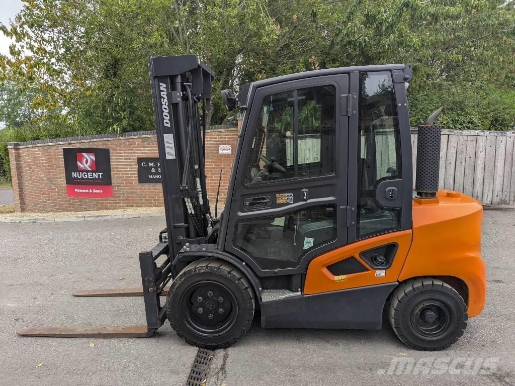 Doosan D 35 C-9 Diesel heftrucks