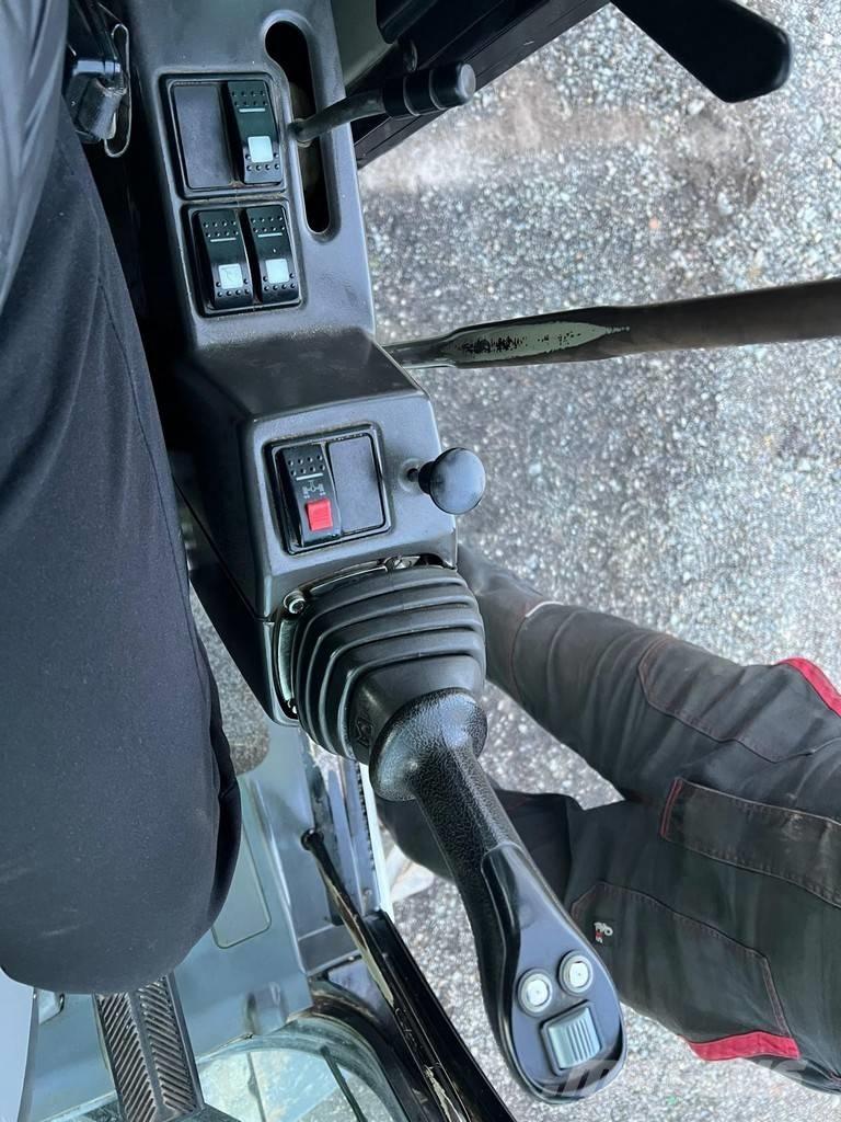 CAT M 313 D Mobilbagger