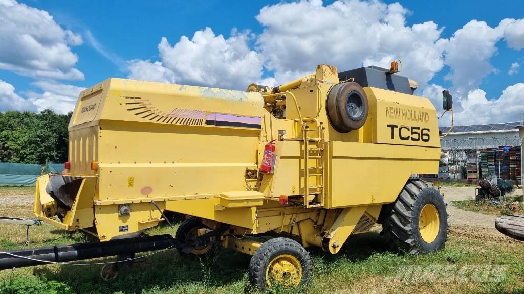 New Holland TC 56 Mähdrescher
