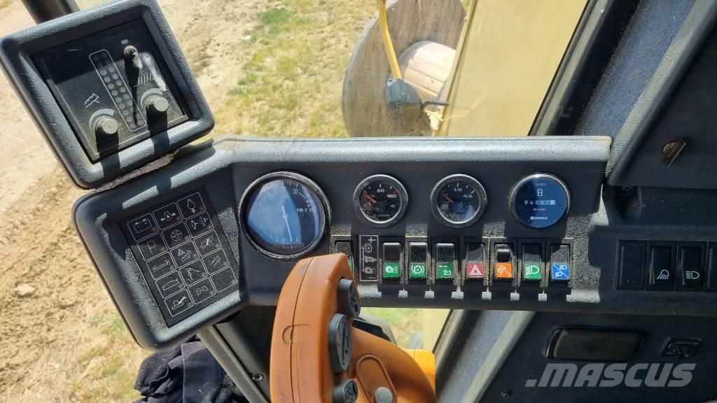 New Holland TC 56 Mähdrescher