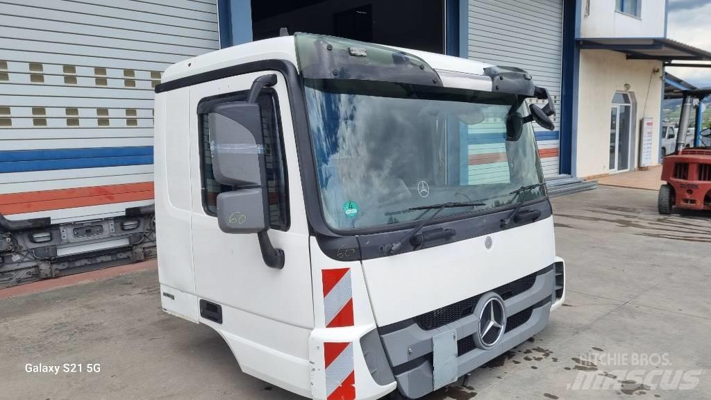 Mercedes-Benz CABIN Kabinen