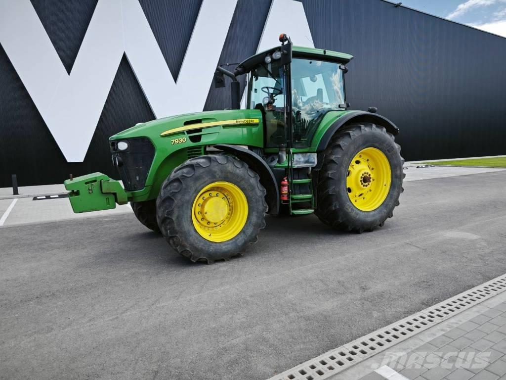John Deere 7930 Traktoren