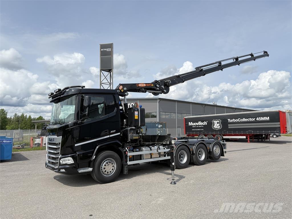 DAF XF 530 FAW 8X4 Kranwagen