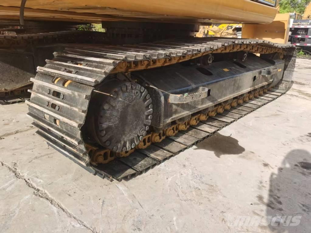 CAT 320d2 Raupenbagger