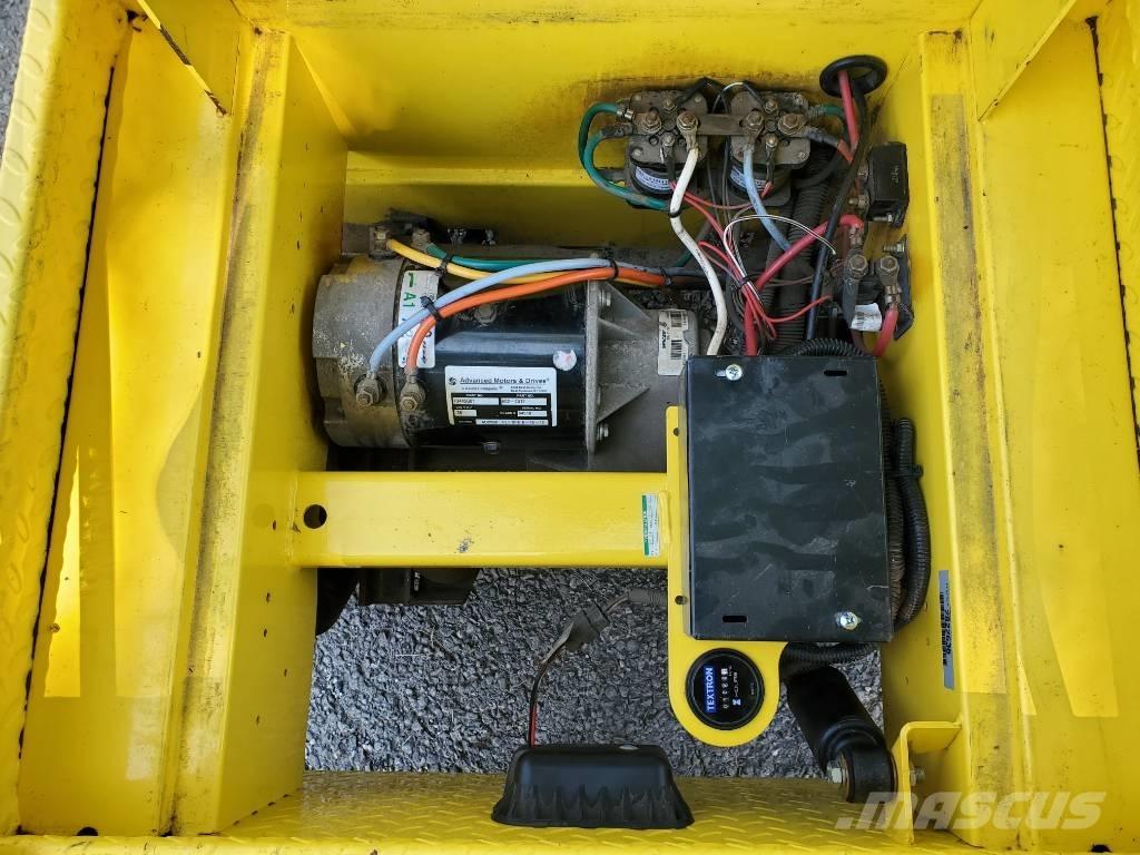 Cushman Minute Miser Schlepper