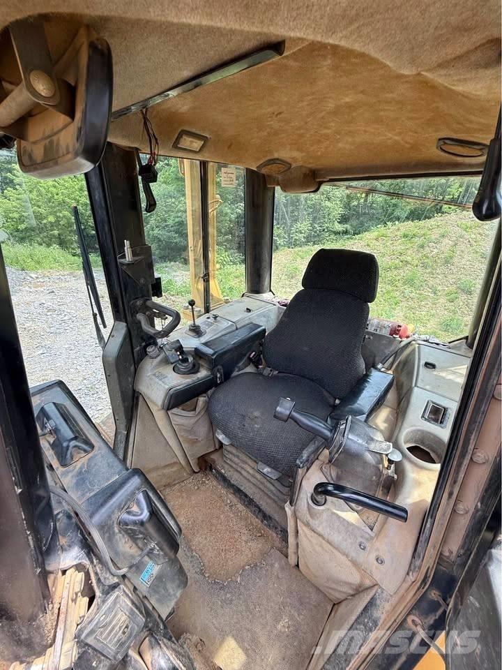 CAT D 6 N XL Bulldozer
