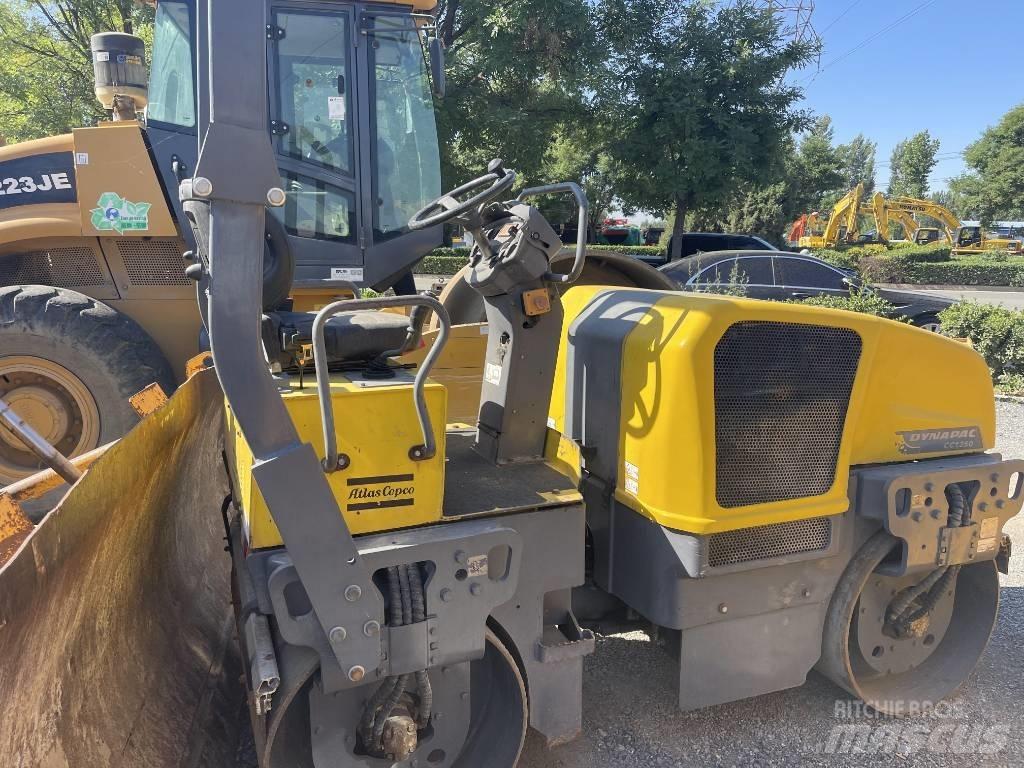 Dynapac CC 1250 Tandemwalzen