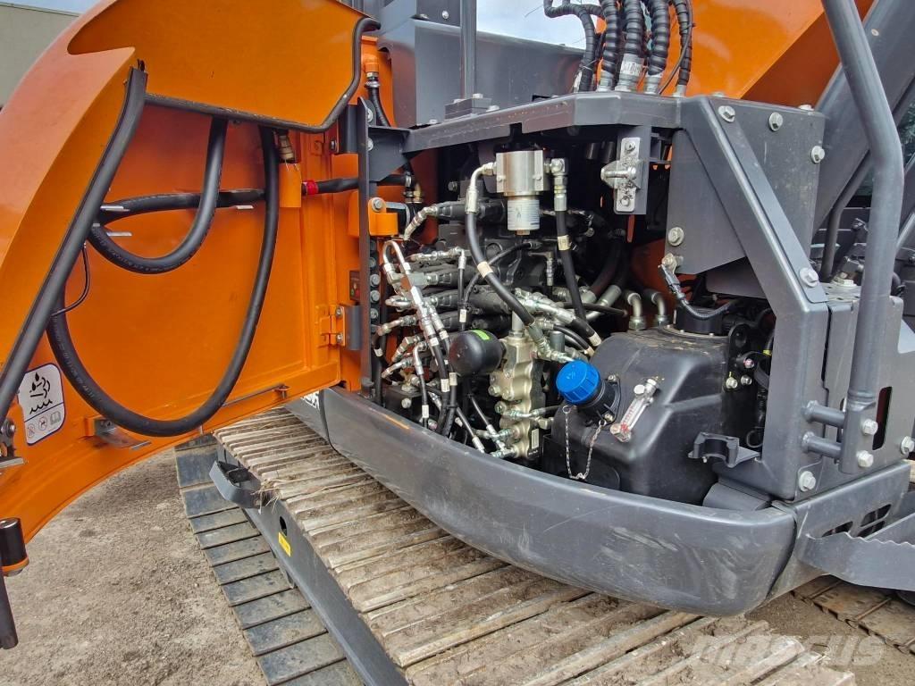 Develon DX 140 LCR-7 Raupenbagger