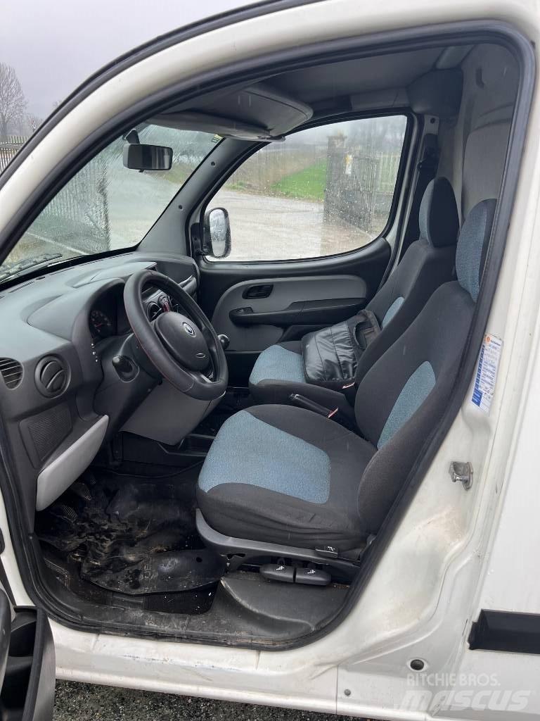 Fiat Doblo Cargo Lieferwagen