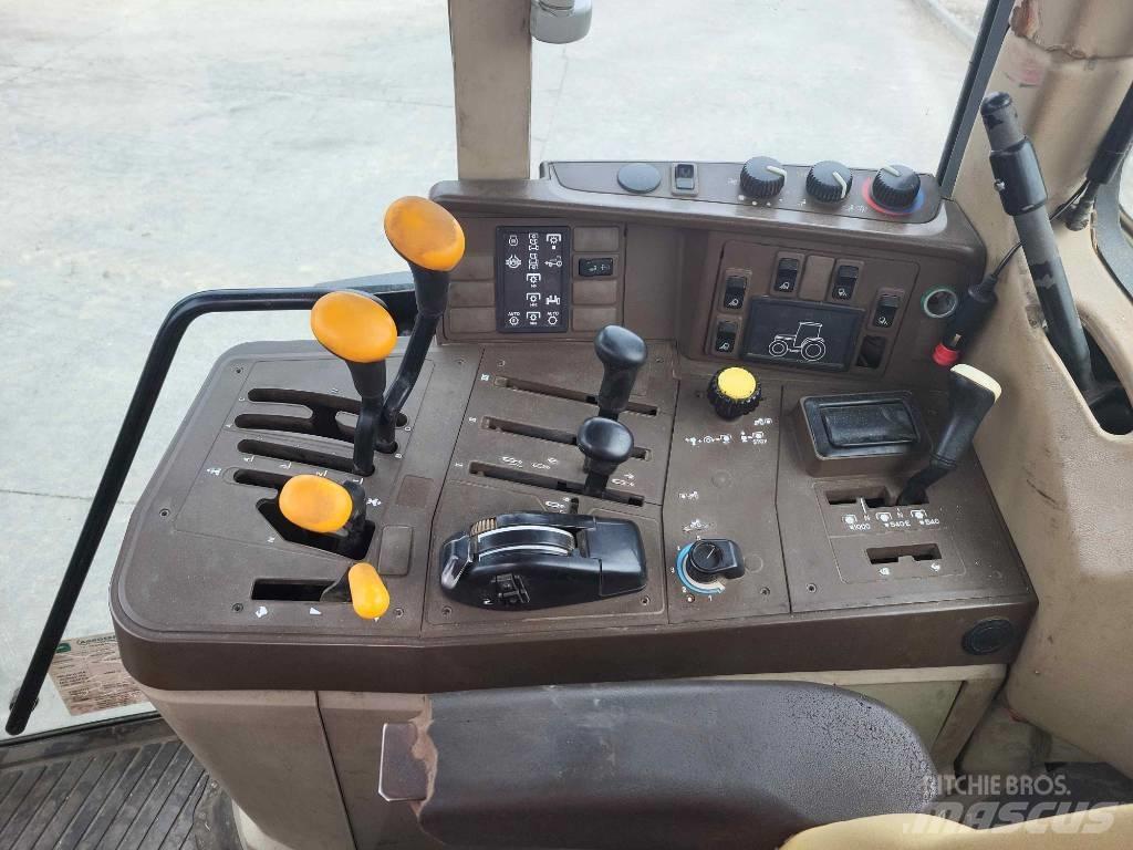 John Deere 6910 Traktoren