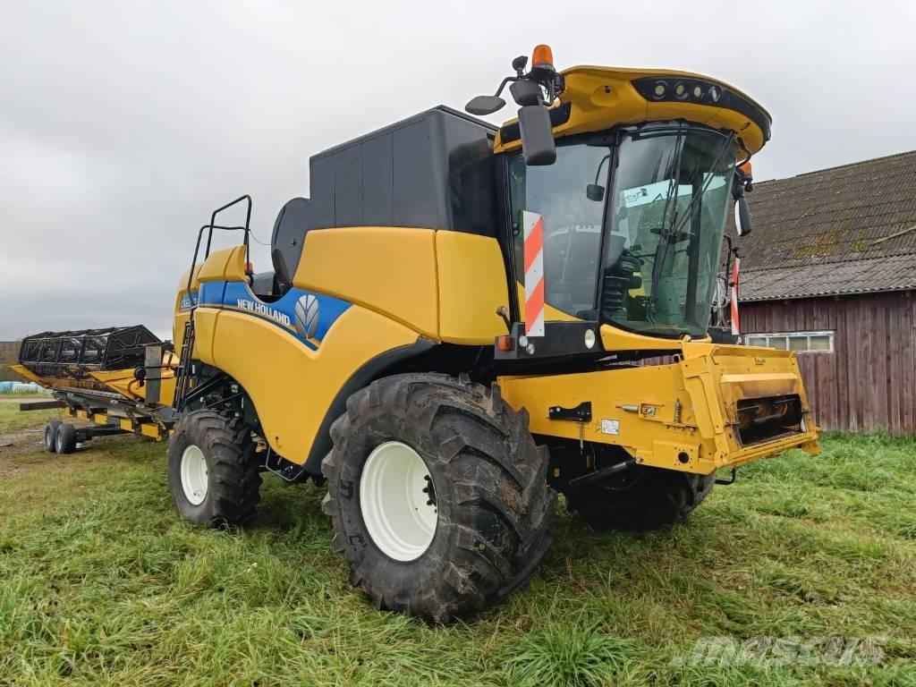 New Holland CX6.80 Mähdrescher