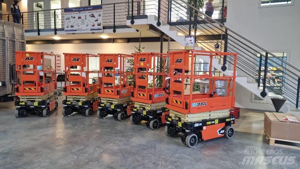 JLG ES 1330 L Scheren-Arbeitsbühnen