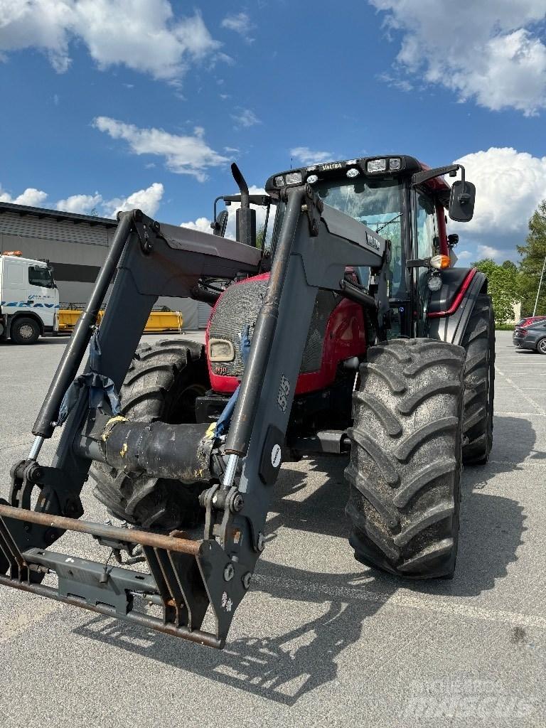 Valtra N141 Advance Traktoren