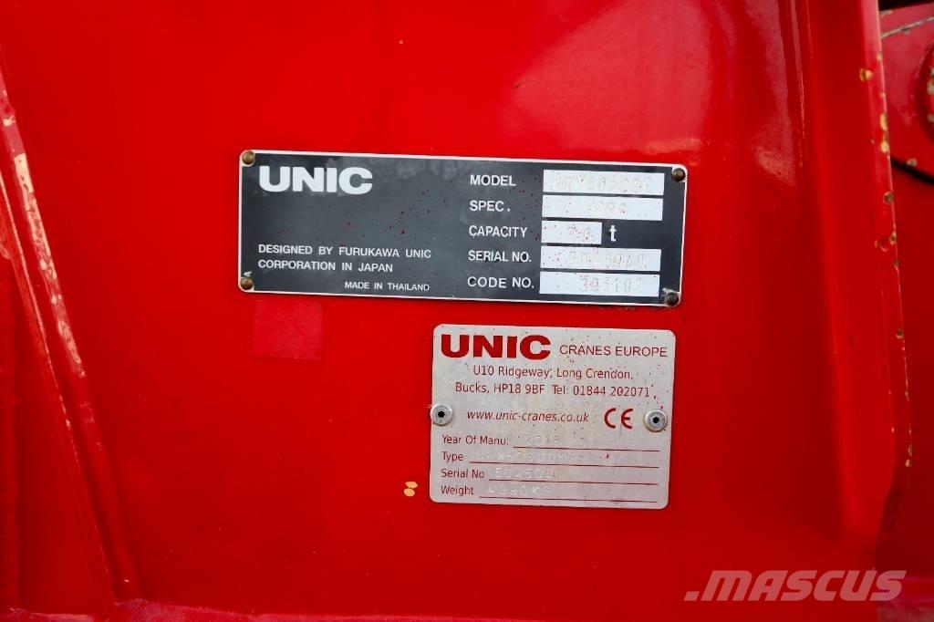Unic URW-506 Minikrane