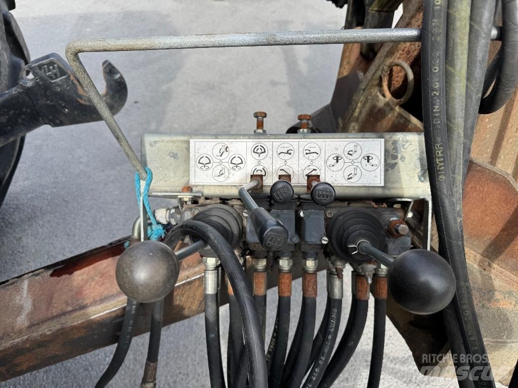 Hakki 25+ kärry Krane und Lader