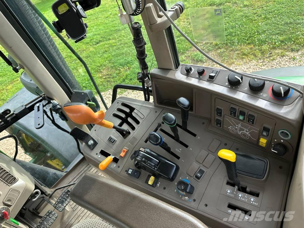 John Deere 6150 M Traktoren