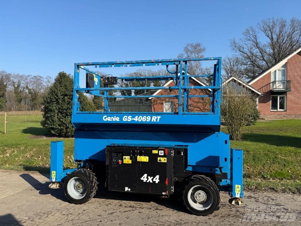 Genie GS 4069 RT Scheren-Arbeitsbühnen