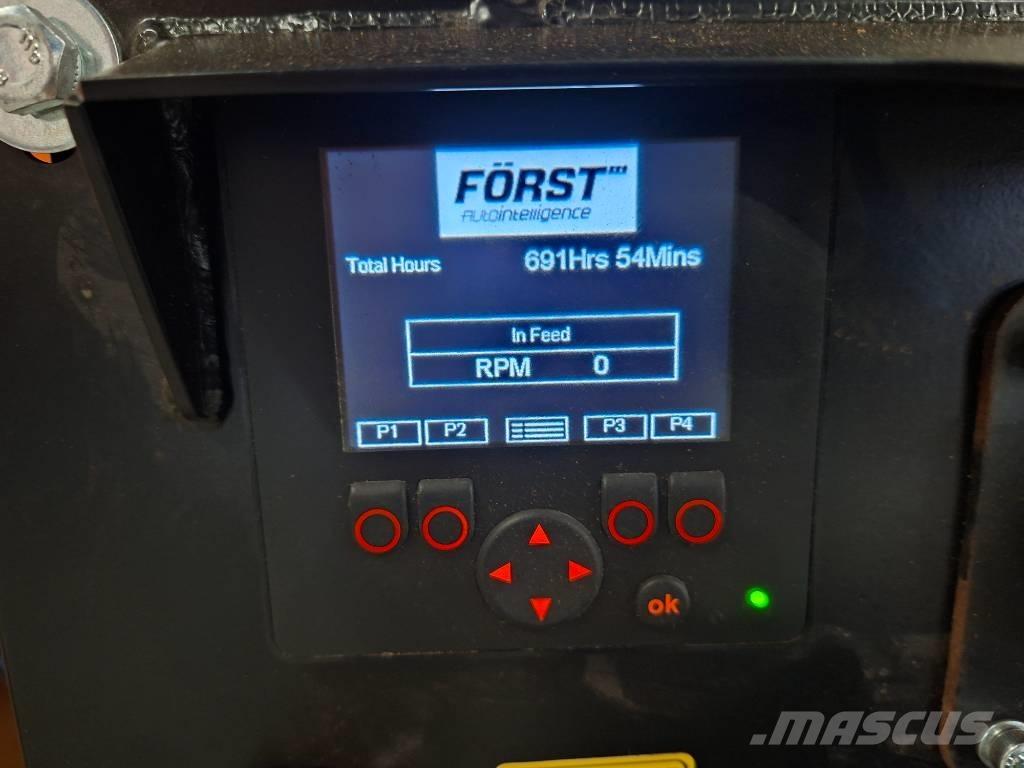 Forst ST6D Holzhäcksler