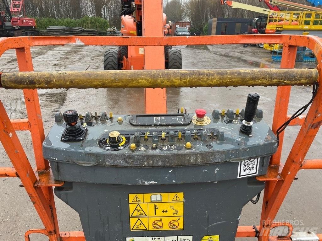 JLG 1200 SJP Teleskopbühnen