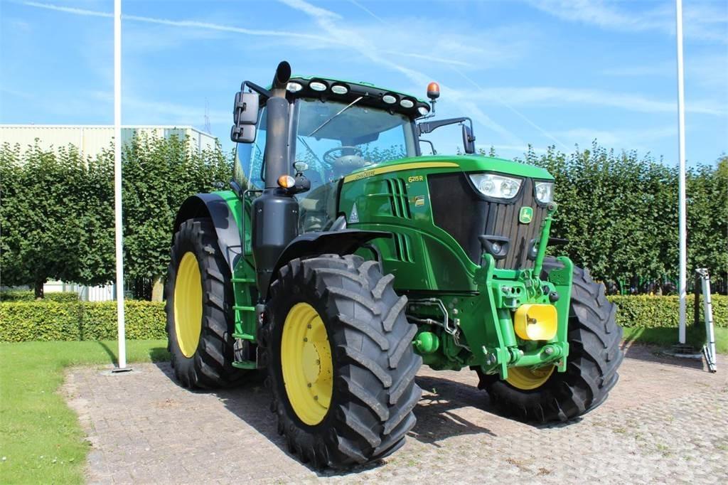 John Deere 6215R Traktoren