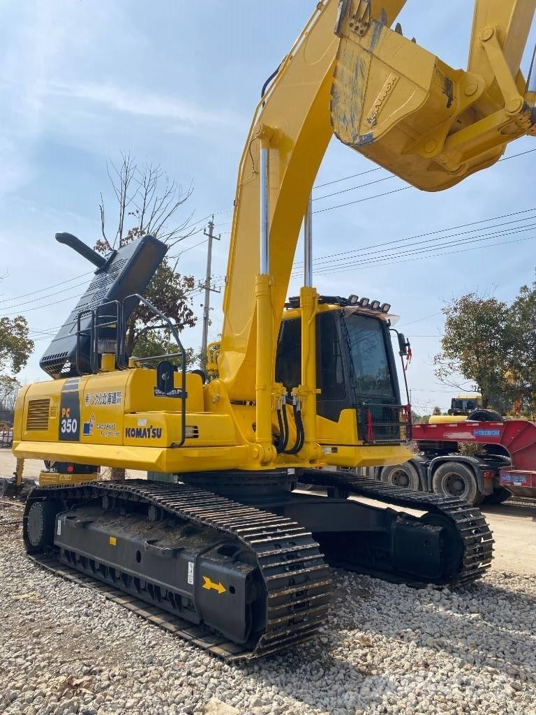 Komatsu 240LC-8 Raupenbagger