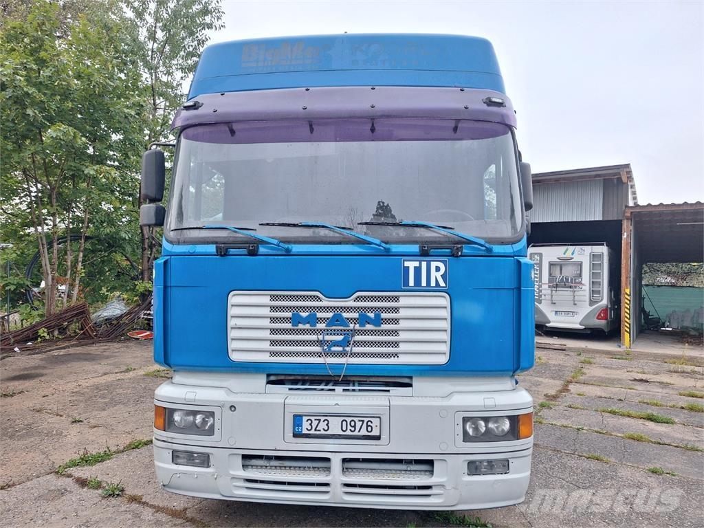 MAN 26.414 6X2 + HR Pritschenwagen/Pritschenwagen mit Seitenklappe