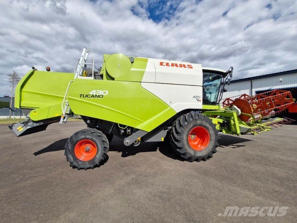 CLAAS Tucano 430 Mähdrescher