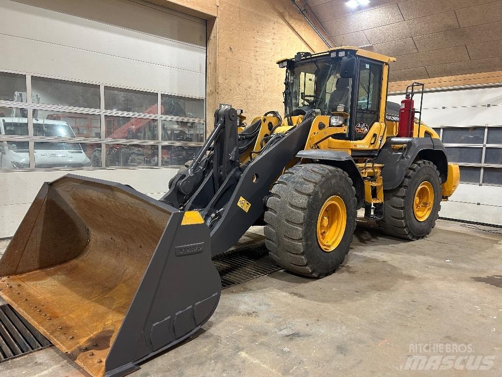 Volvo L 120 H Radlader