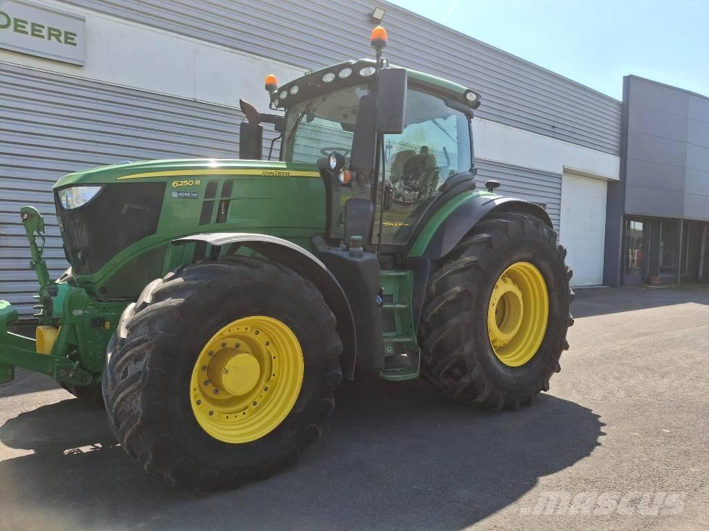 John Deere 6250R Traktoren