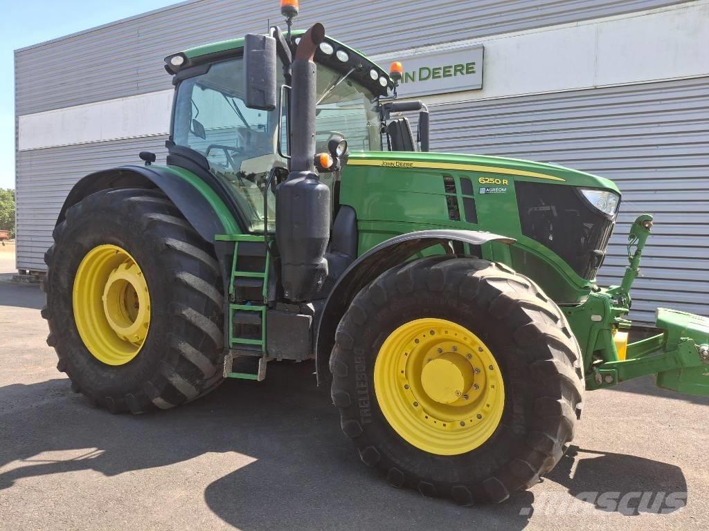 John Deere 6250R Traktoren