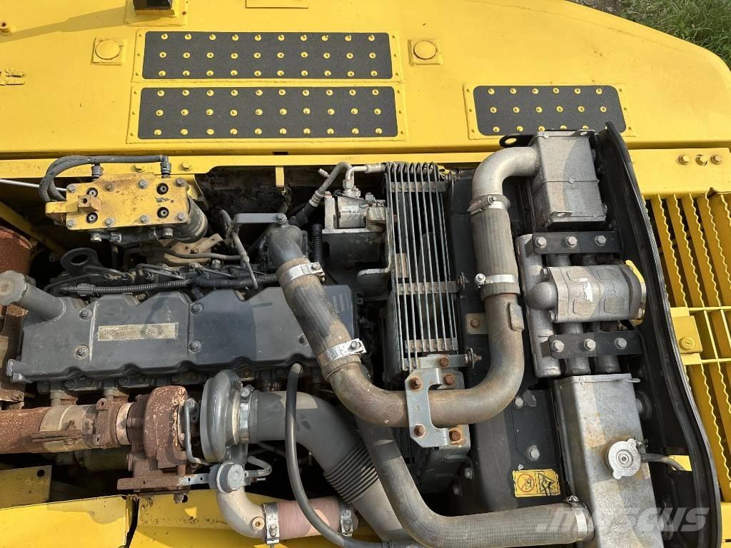 Komatsu PC240-8 Raupenbagger