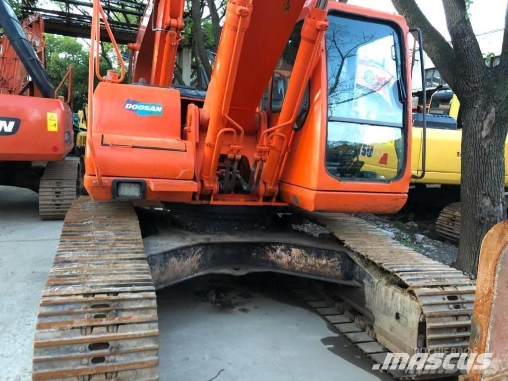 Doosan 220-7 Raupenbagger