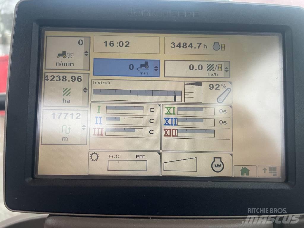 John Deere 6150 R Traktoren